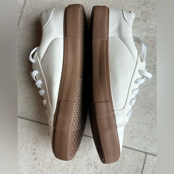 French Connection Becka Two Tone Creamy White & Brown Bottom Sneakers Size 8.5 - Picture 4 of 8